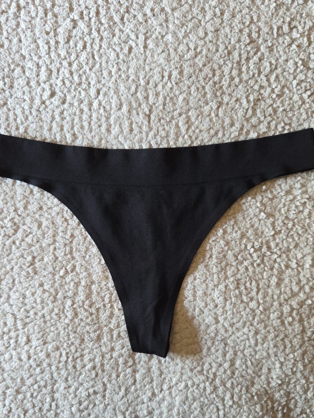 NWOT Pursue Fitness Seamless Thong In Black